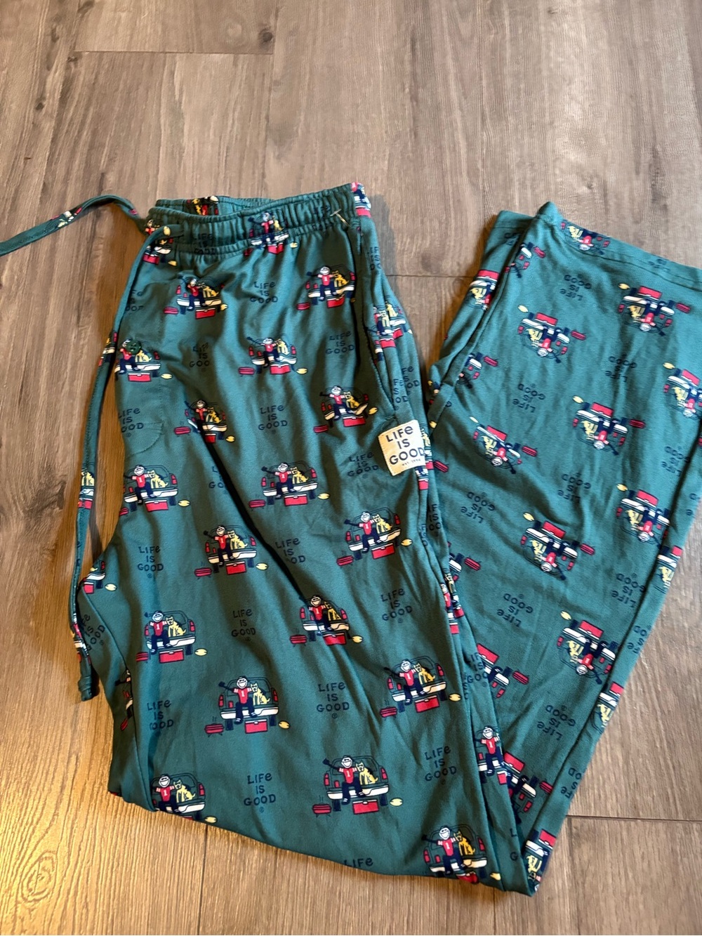 Life Is Good Sleepwear green Graphic Lounge Pants w football tailgate print med.